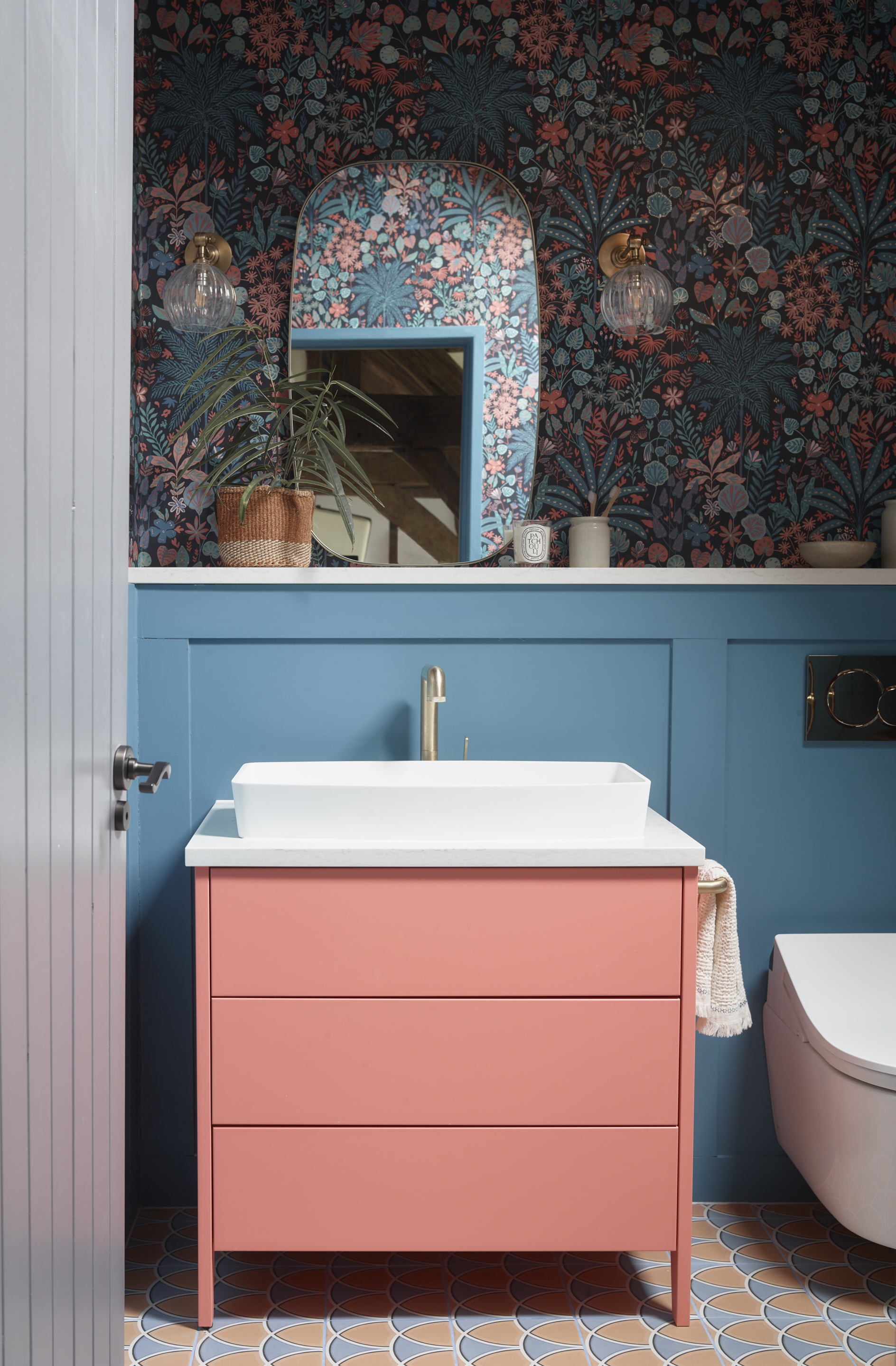 Blackberry Barn Bathroom by Pia Design