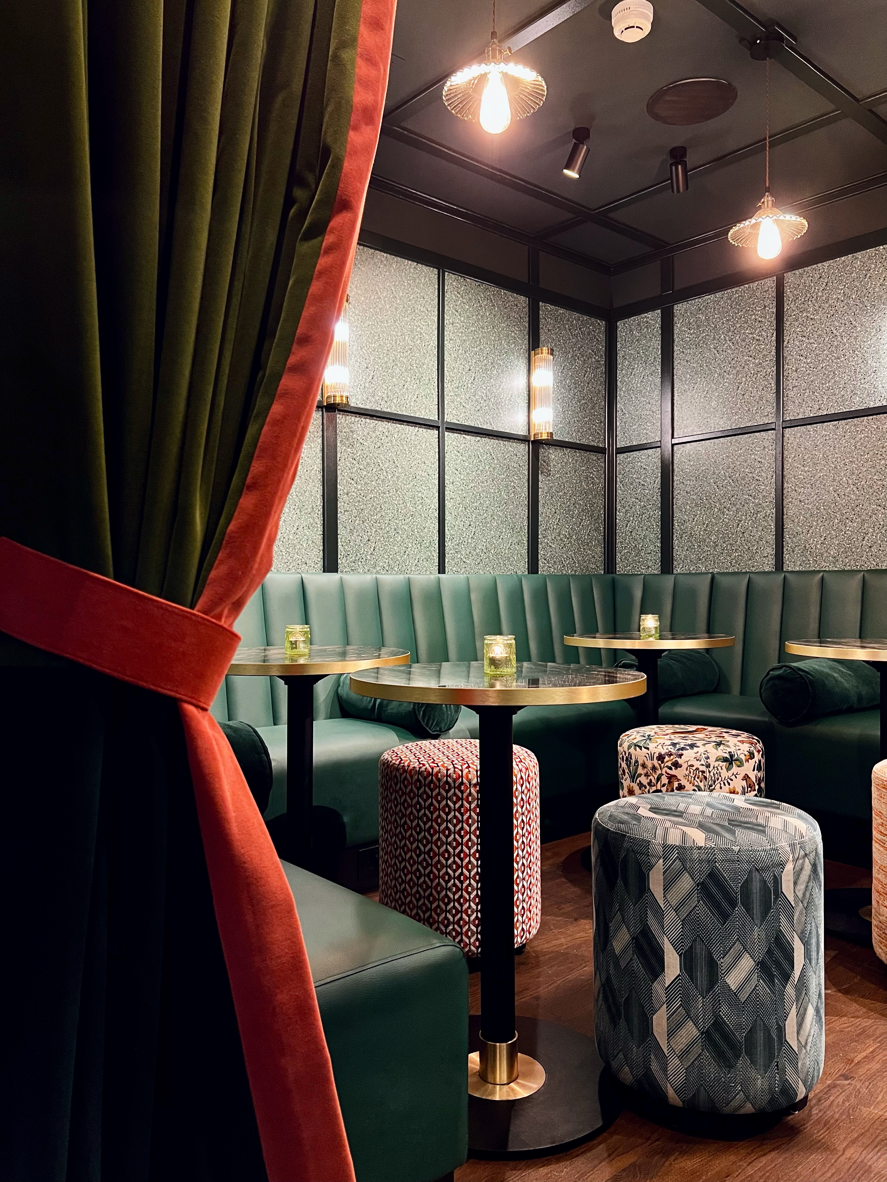 Barclay Briggs Interior Design The Ginistry