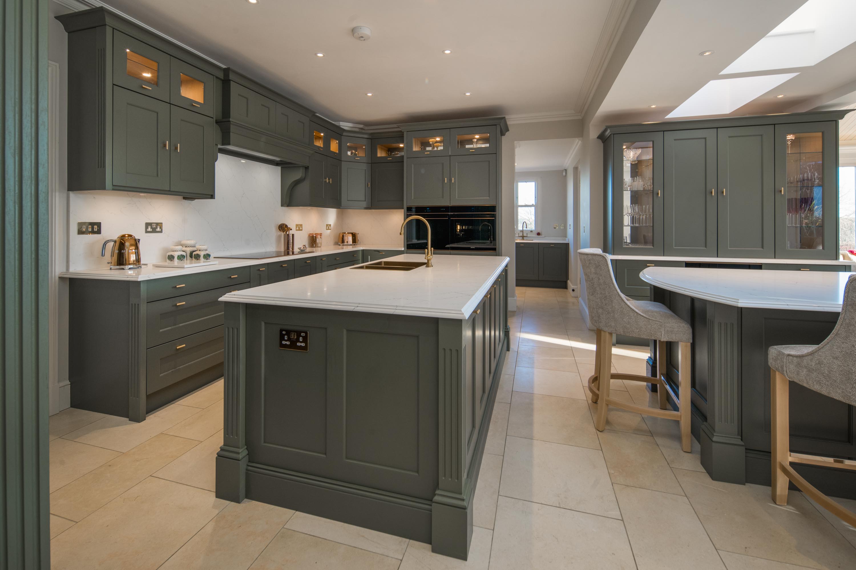 Fluted oak posts painted in Willow