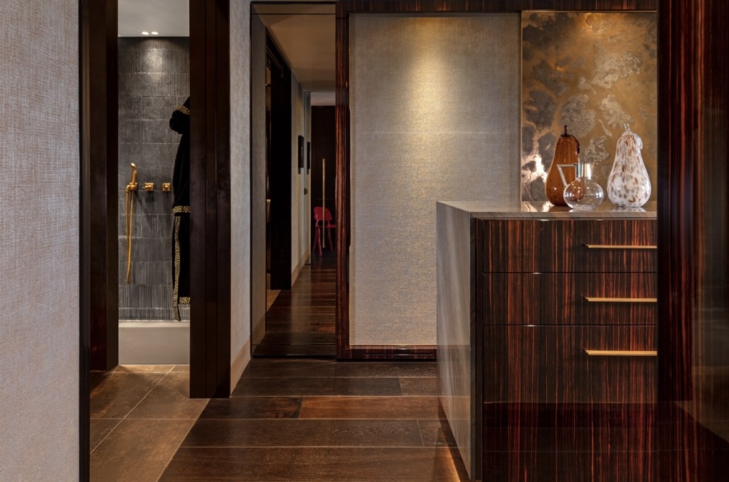 Dressing Room & En-Suite