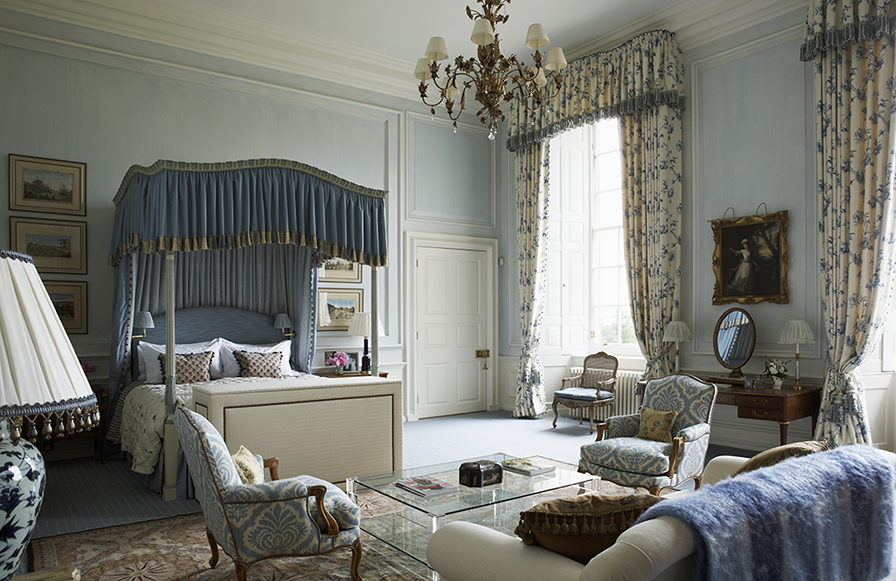 Stately bedroom Interior