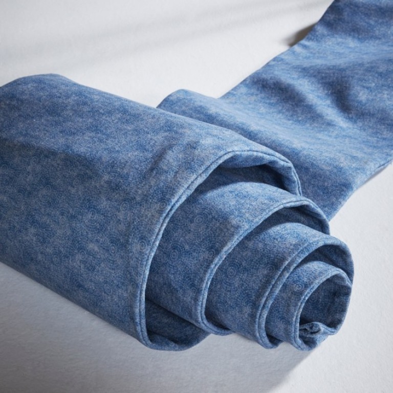 Blue fabric - Sofa And Stuff