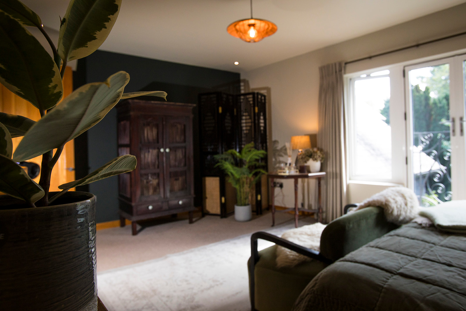 bedroom, master, principle, biophilic