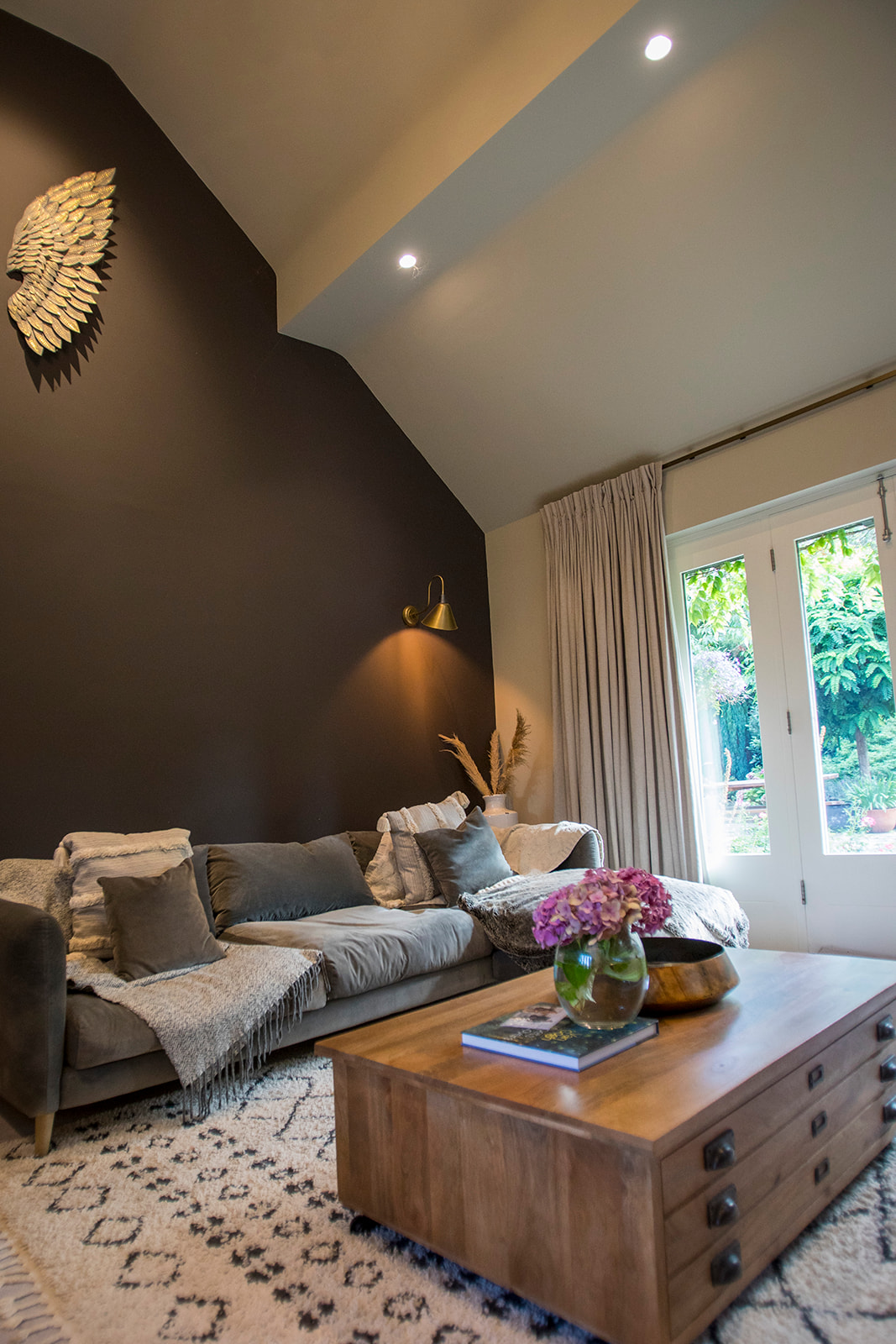 living room, lounge, family room, cosy, calm, biophilic