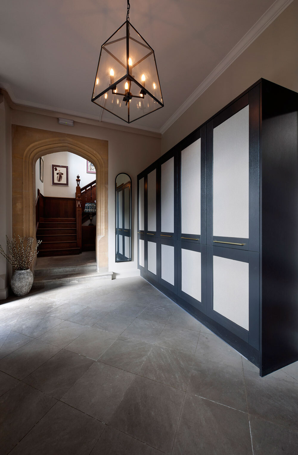 Enterance with cupboards