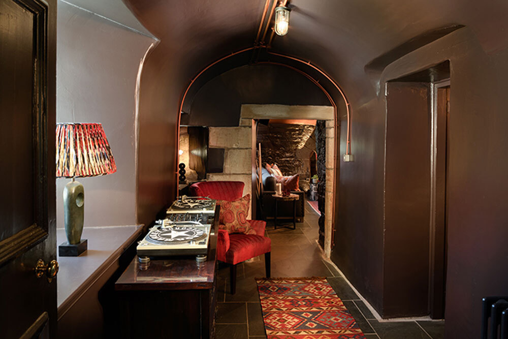 Hallway with arched walls