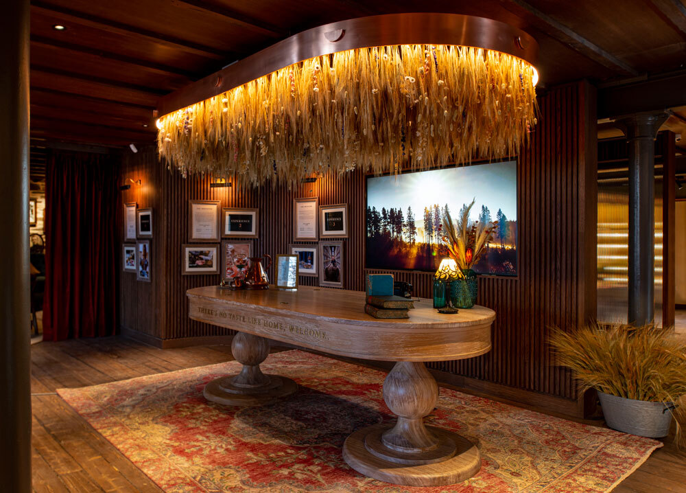 Table with large light 