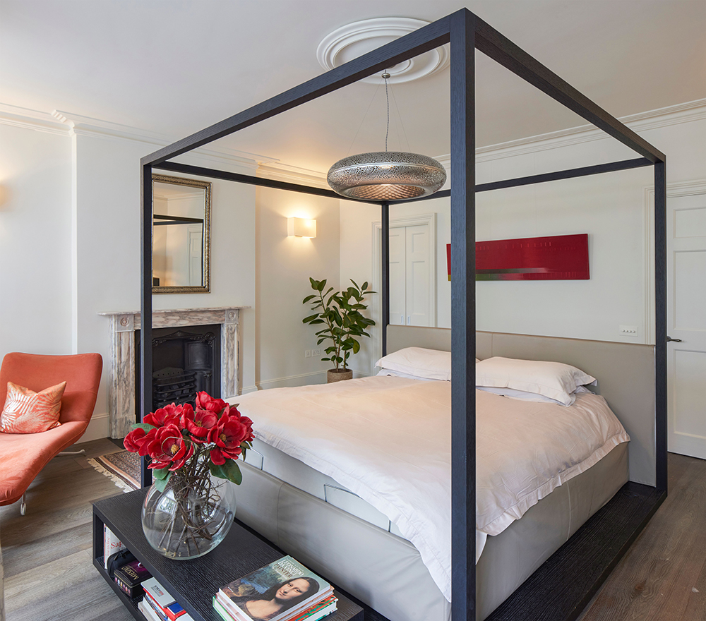 Four Poster Bed