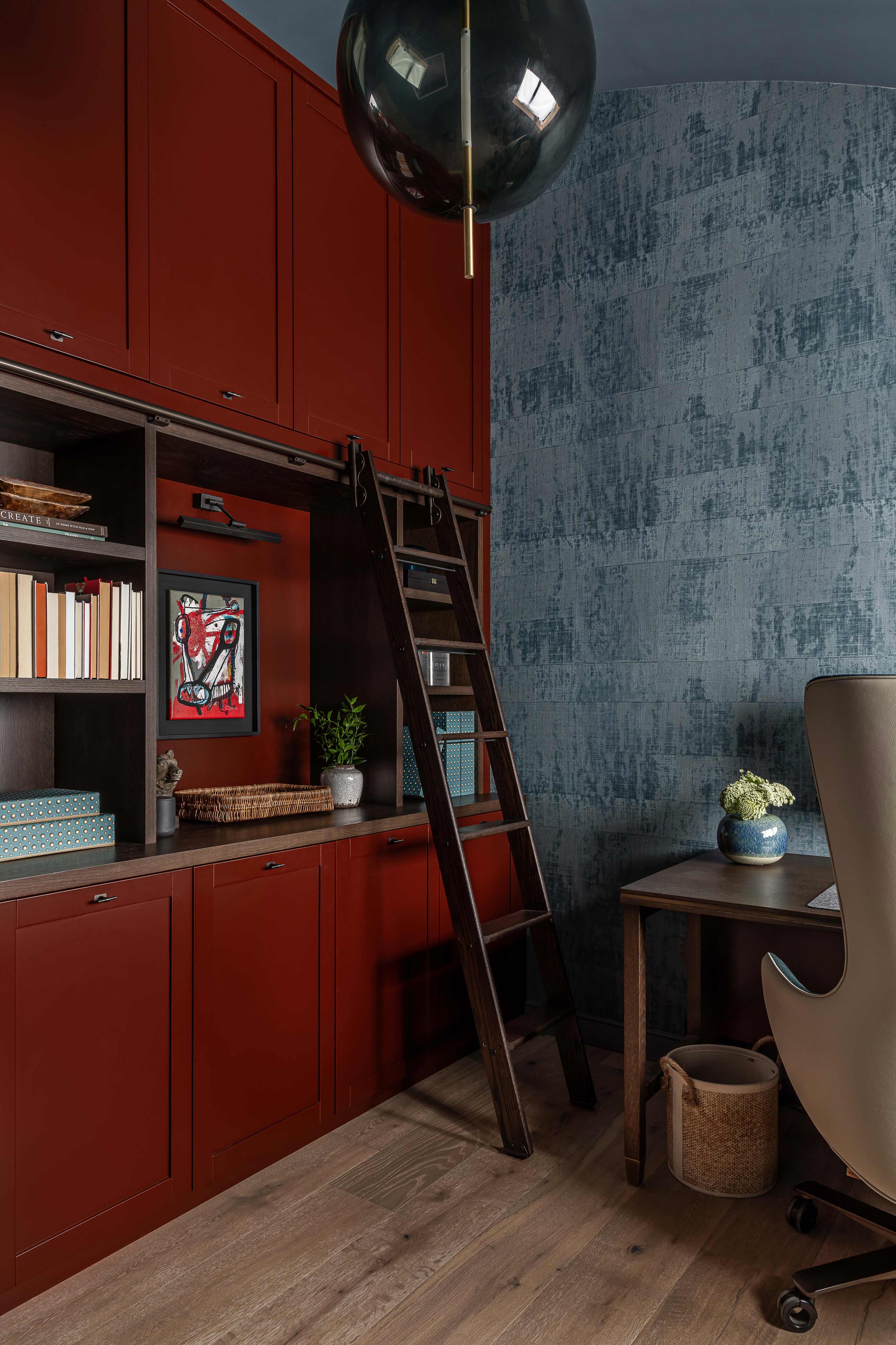 Bespoke joinery and shelving by Origins Design for Chantel Elshout. 