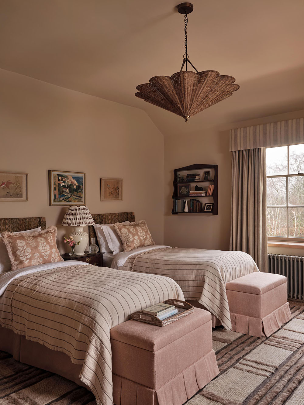 twin bedroom