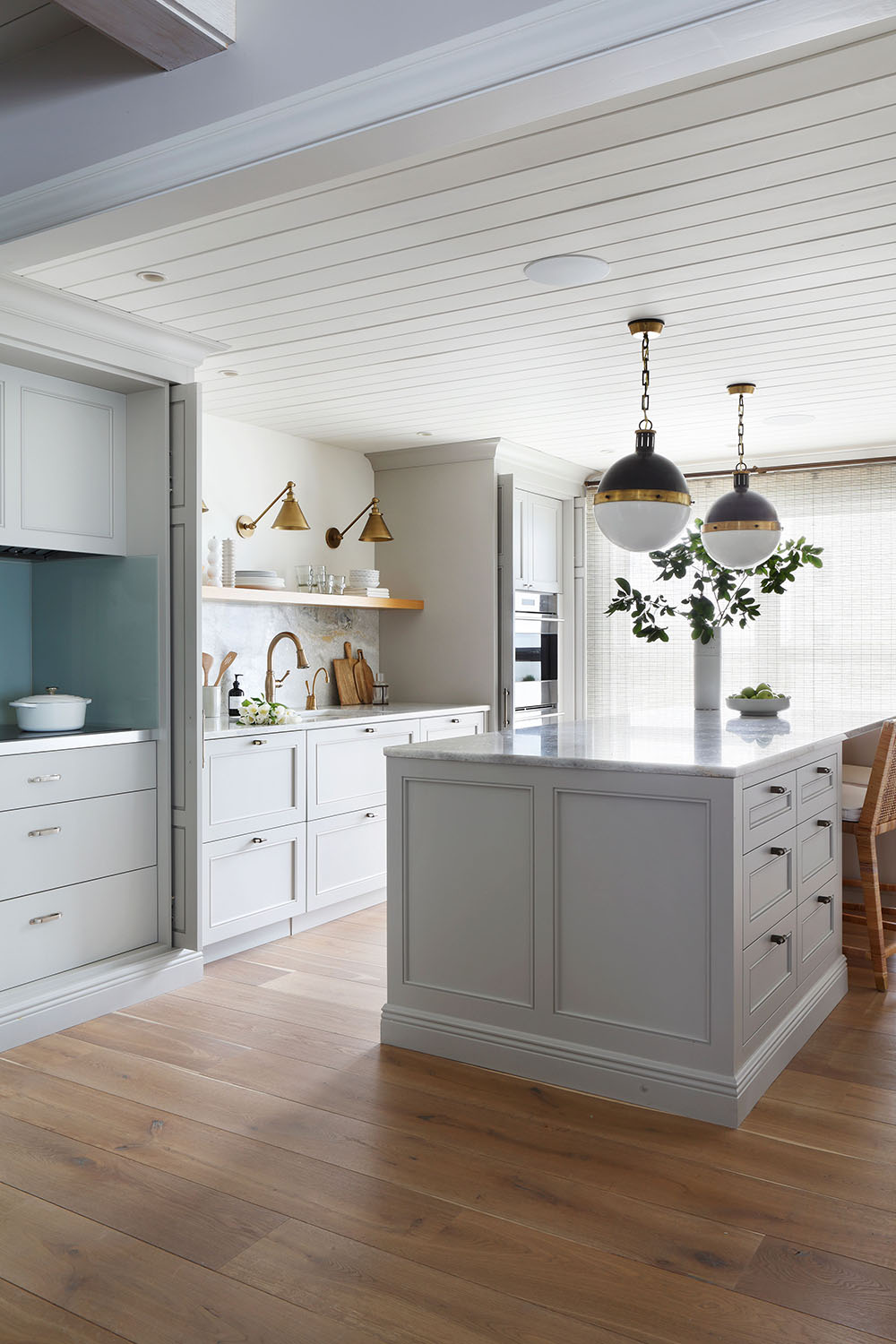 Coastal kitchen counter