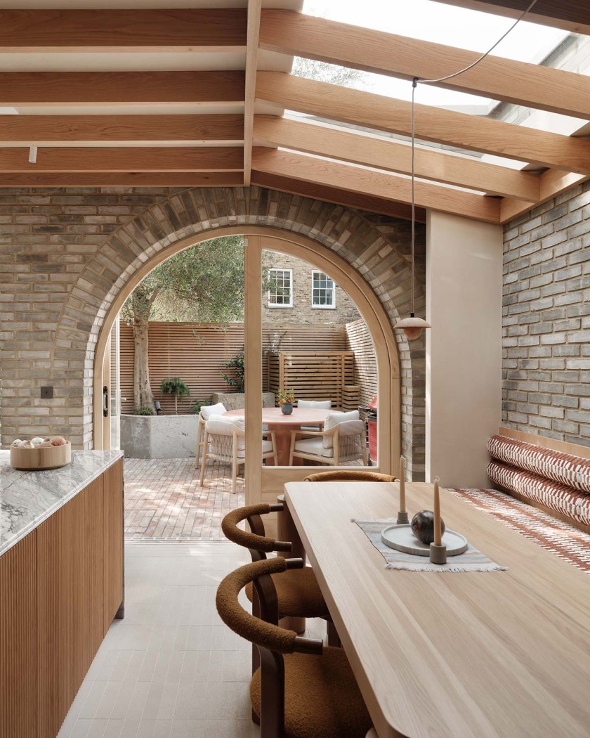 Arch door and window