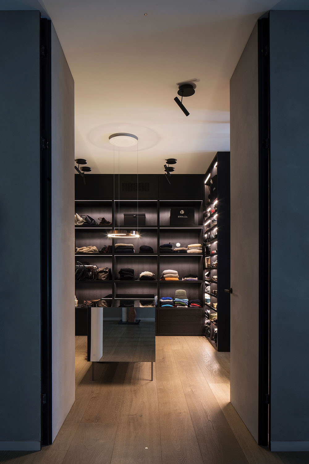 Walk In Dressing Area