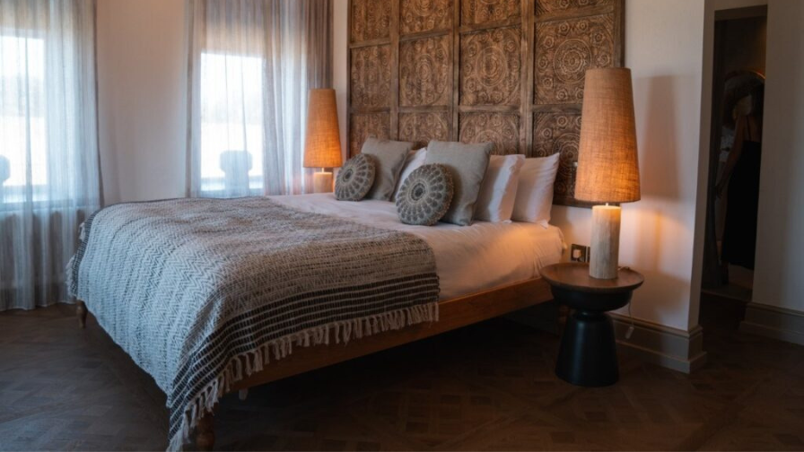 Grand Villa Heights - Bespoke Beds for Natural, Texture-Led Interiors 