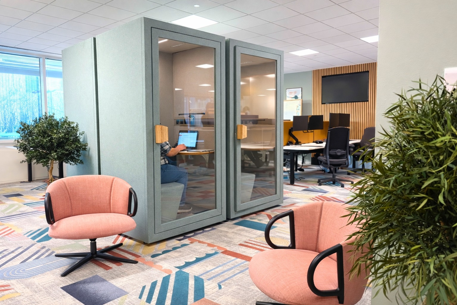 workplace furniture, office furniture 