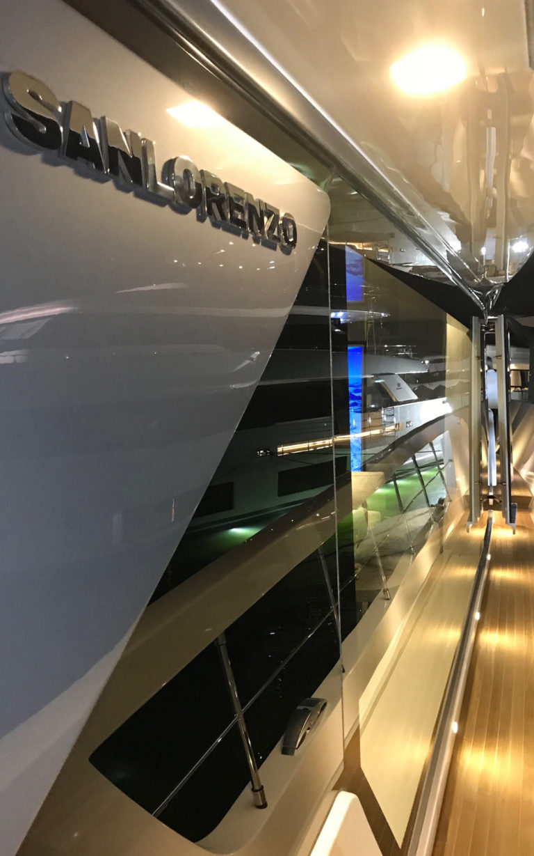 yacht San Lorenzo parquet Slide 