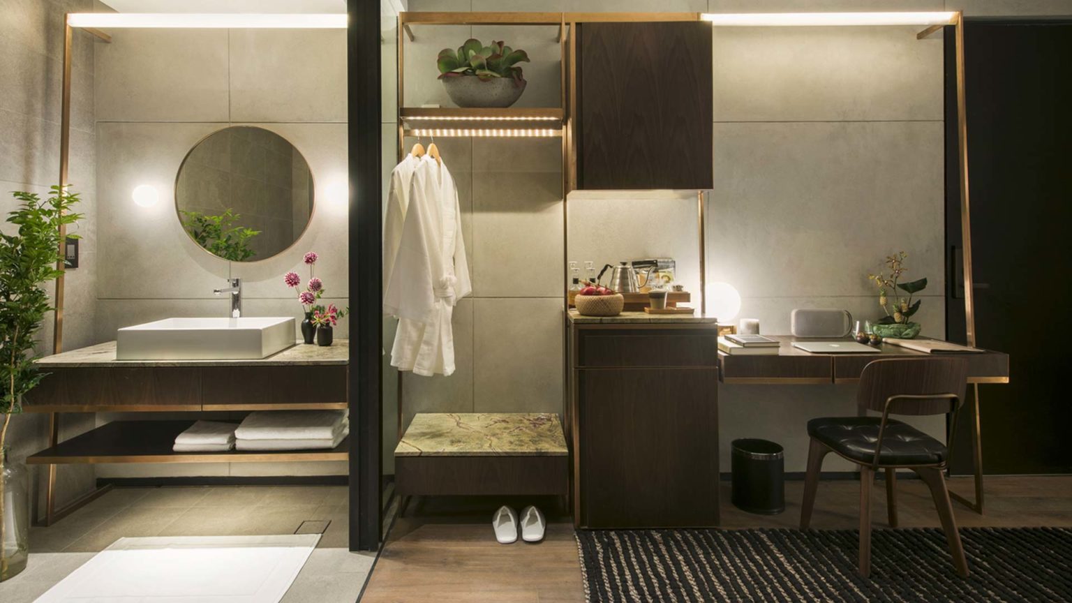Warehouse Hotel Special Contract collection