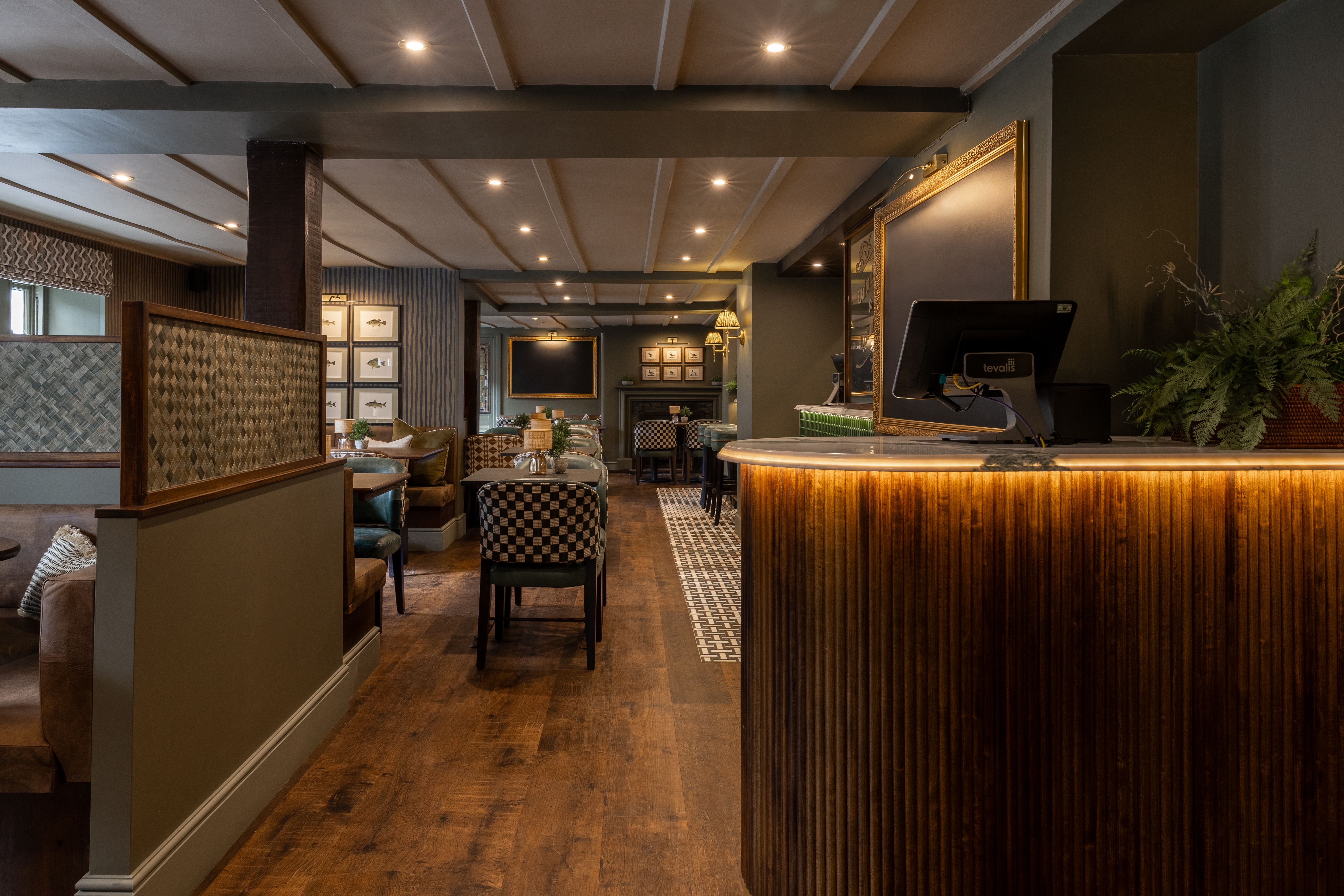 Entrance View through to Bar and Dining Room