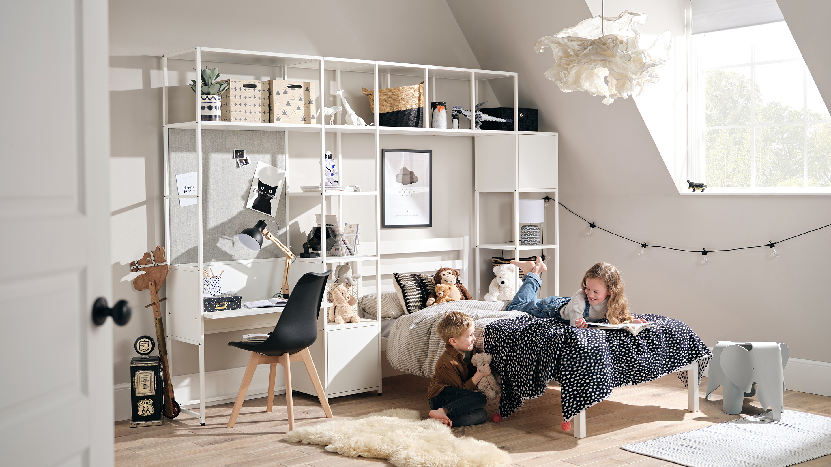 Shelved childrens bedroom