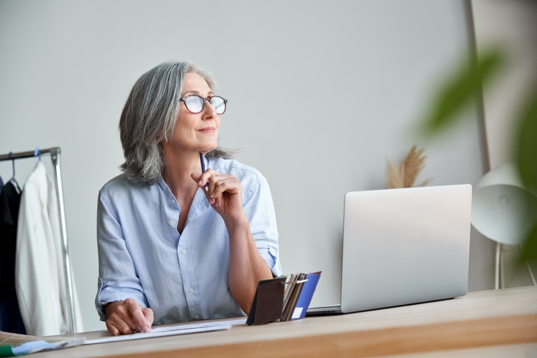 Older lady at laptop